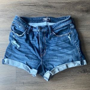 Abercrombie & Fitch Simone High Rise Short size 4